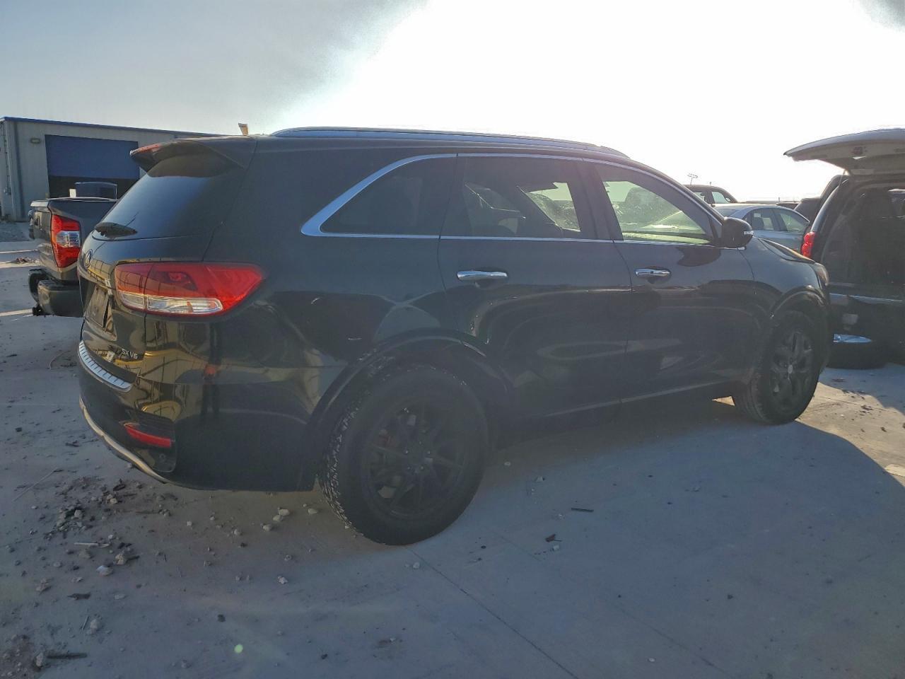 2016 KIA SORENTO