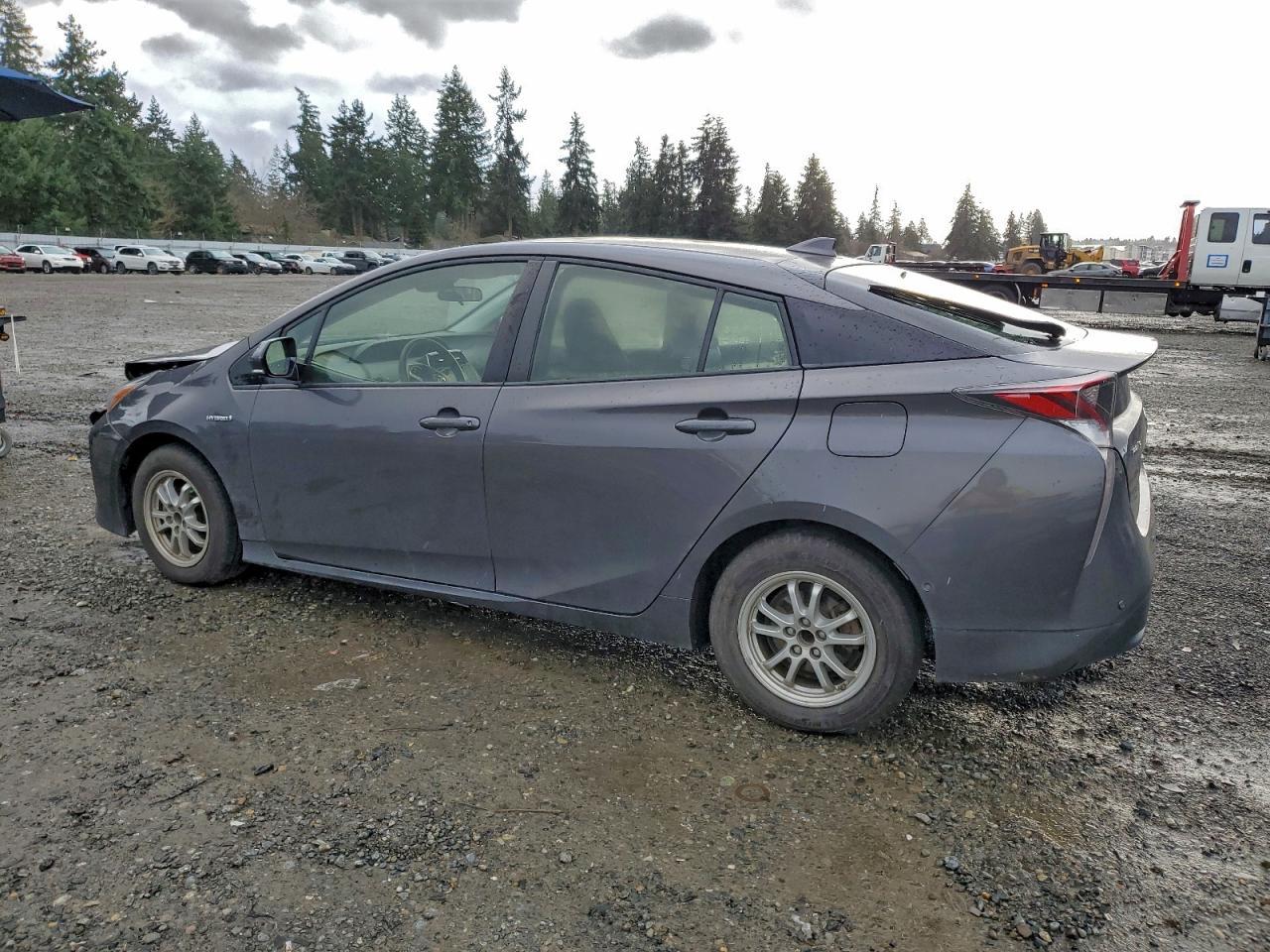 2017 TOYOTA PRIUS
