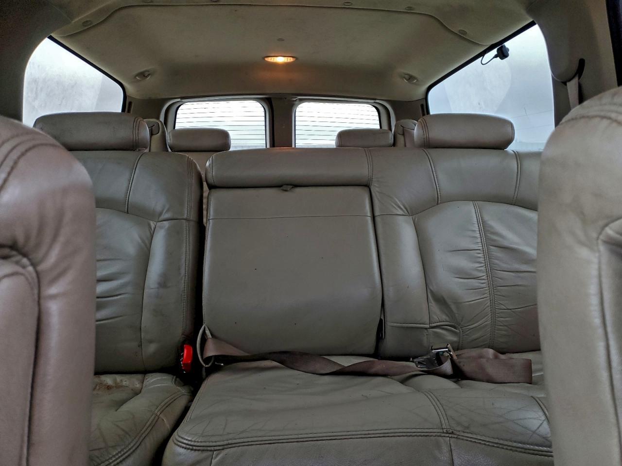 2001 CHEVROLET Suburban