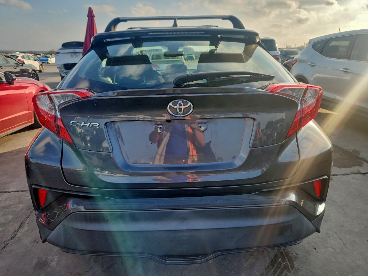 2018 TOYOTA C-HR
