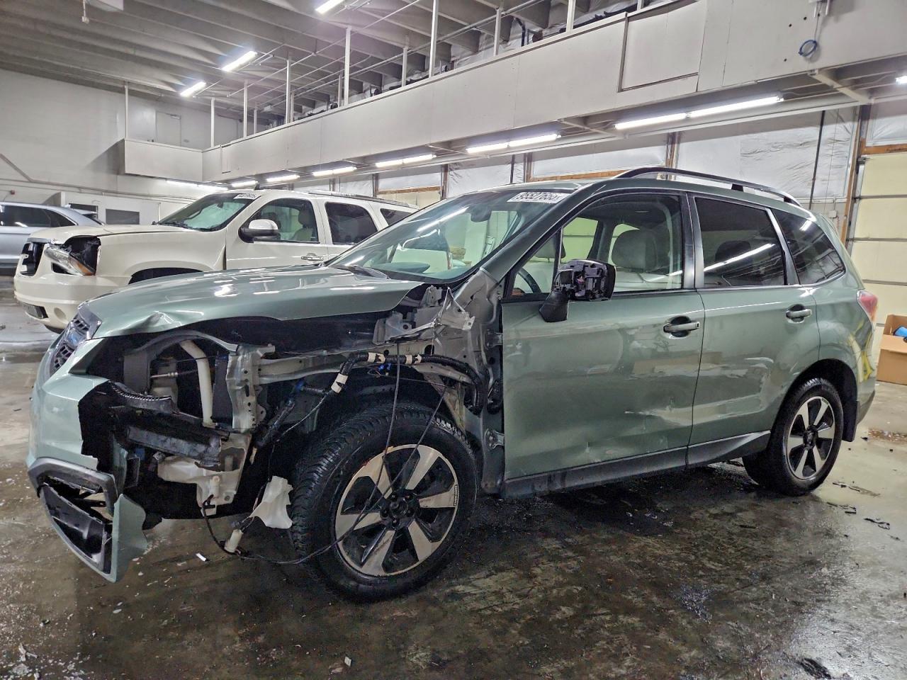2017 SUBARU FORESTER