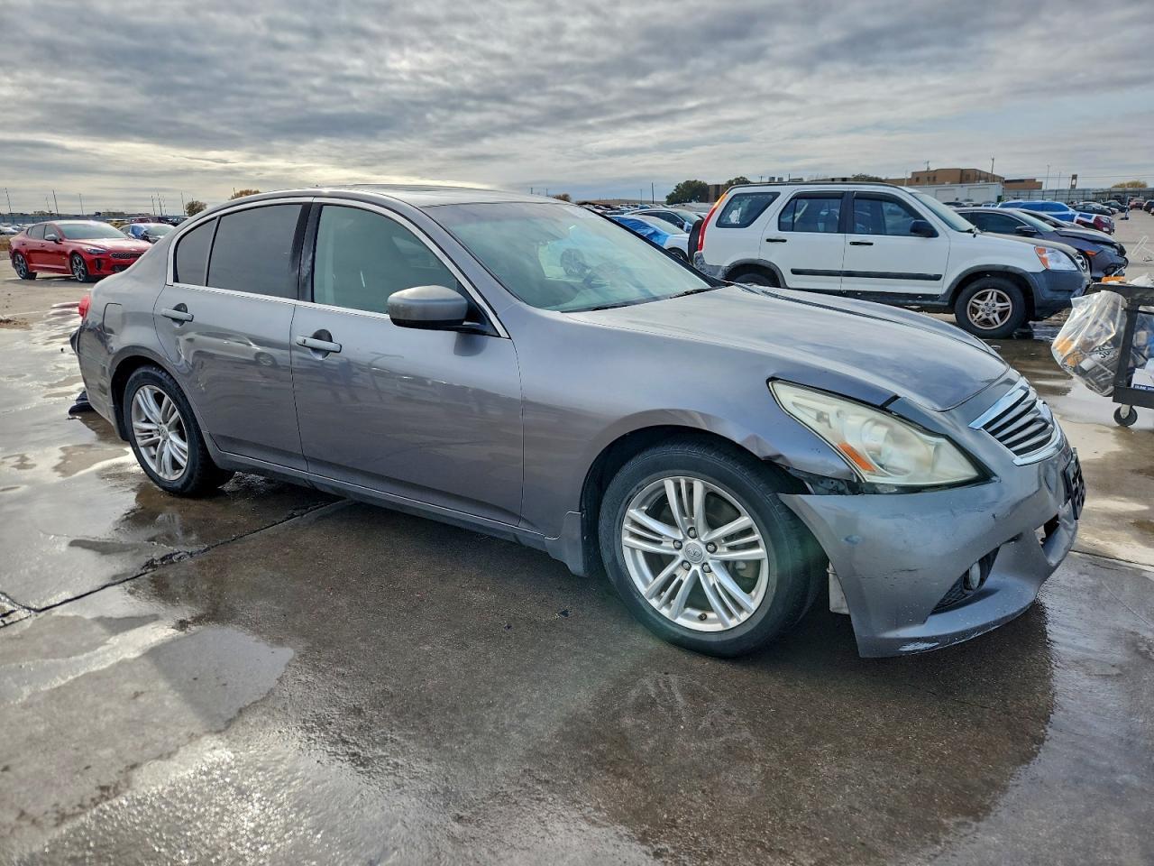 2011 INFINITI G37