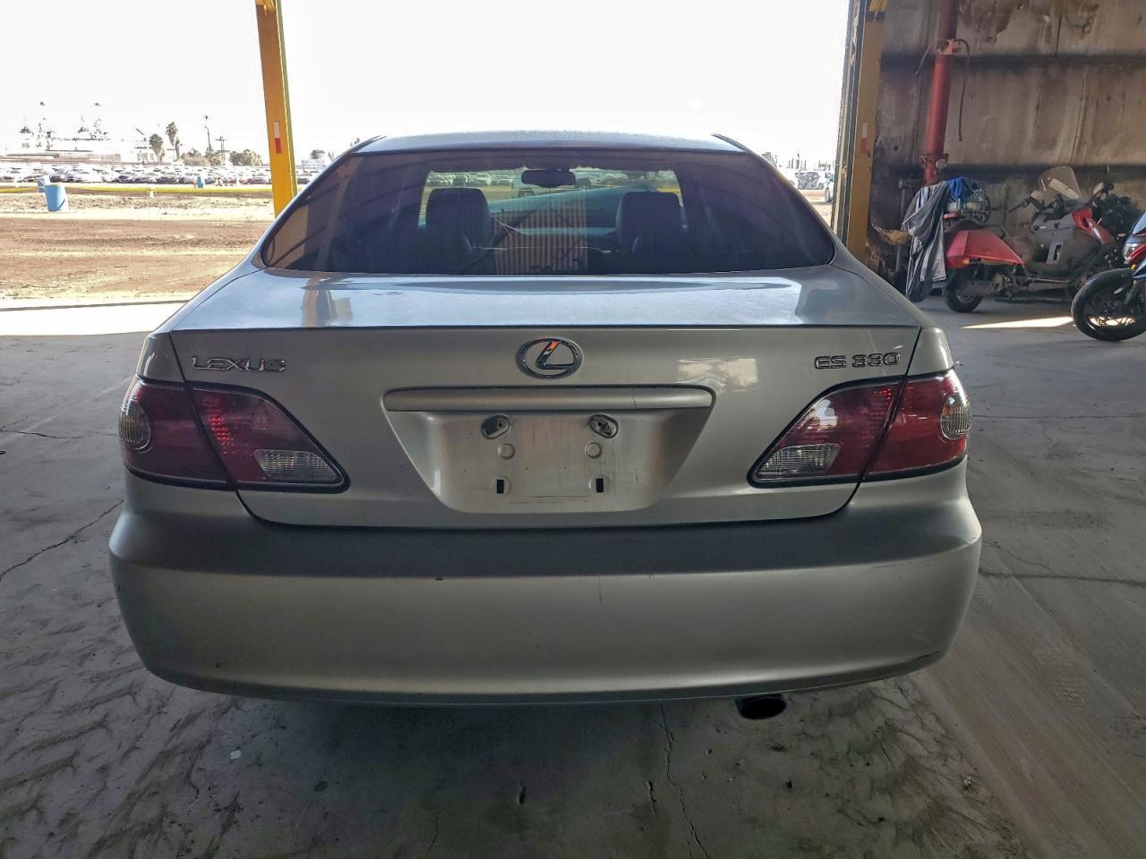 2004 LEXUS ES 330
