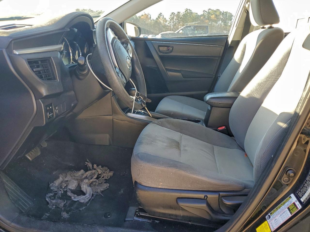 2015 TOYOTA COROLLA