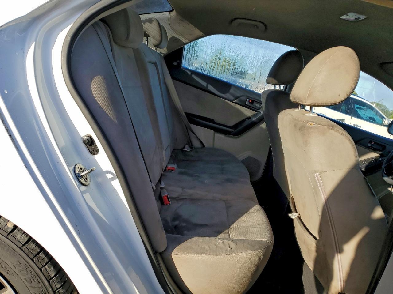 2010 KIA FORTE