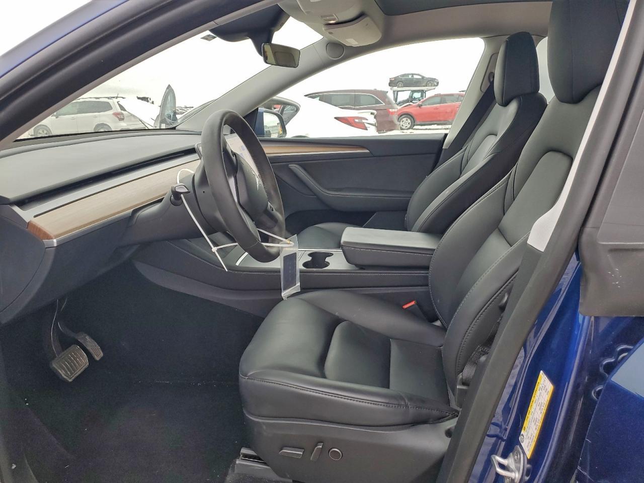 2024 TESLA MODEL Y