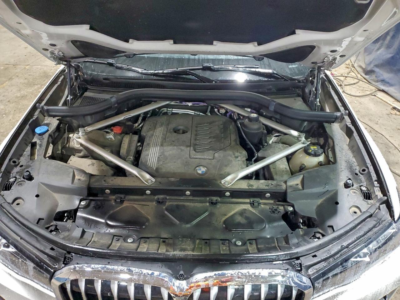 2022 BMW X7