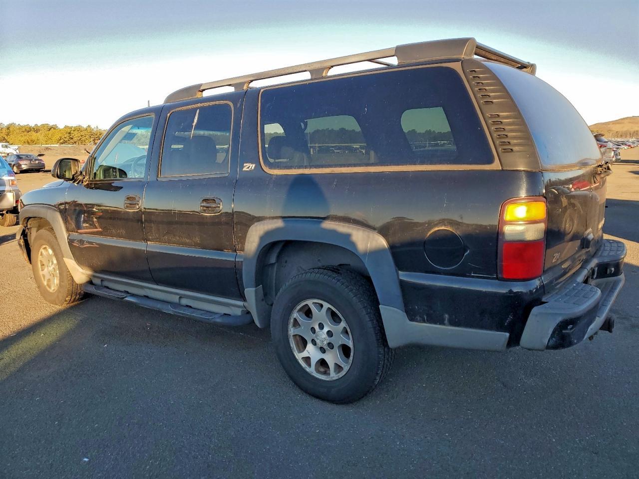 2004 CHEVROLET Suburban