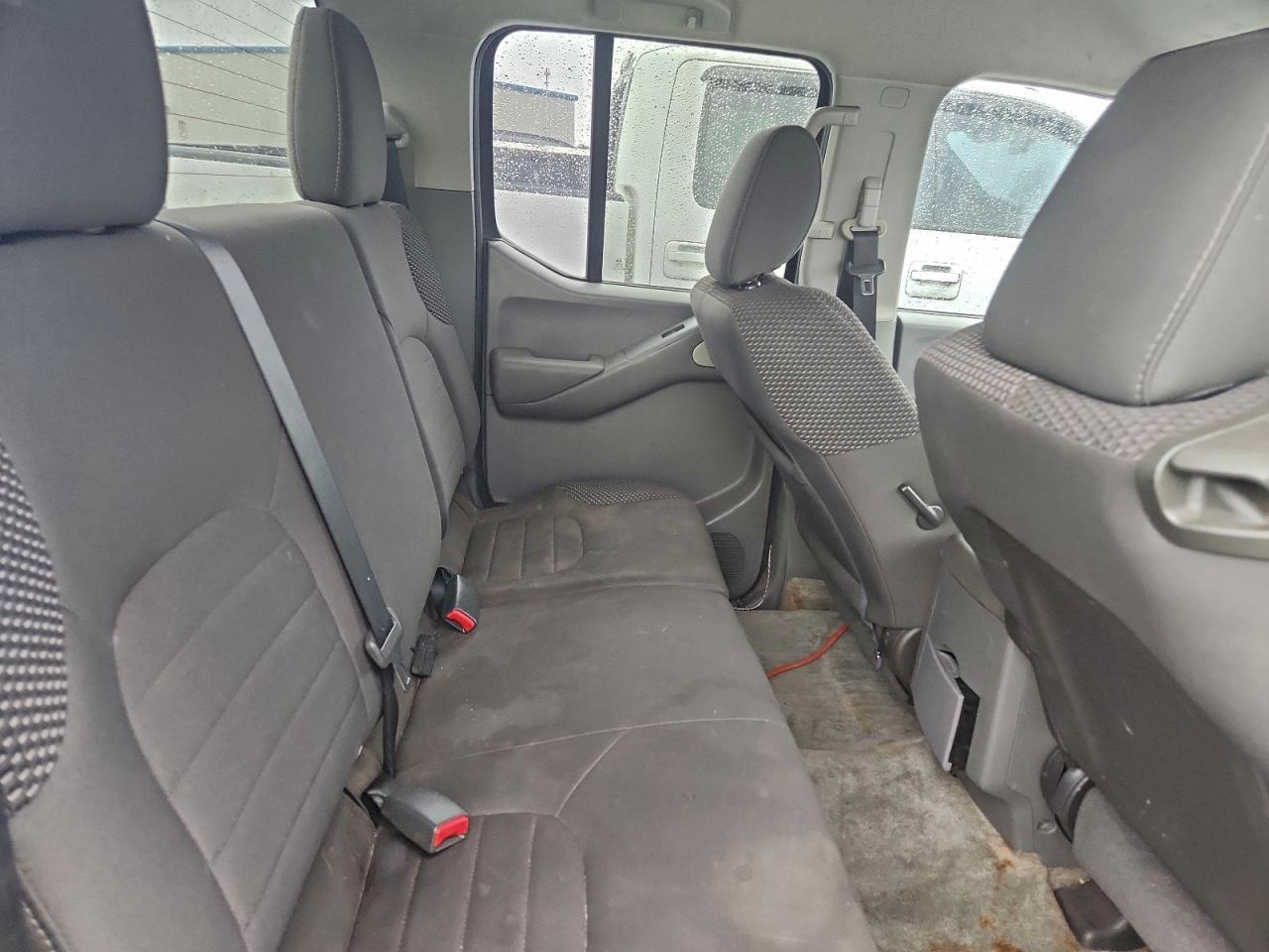 2012 NISSAN Frontier