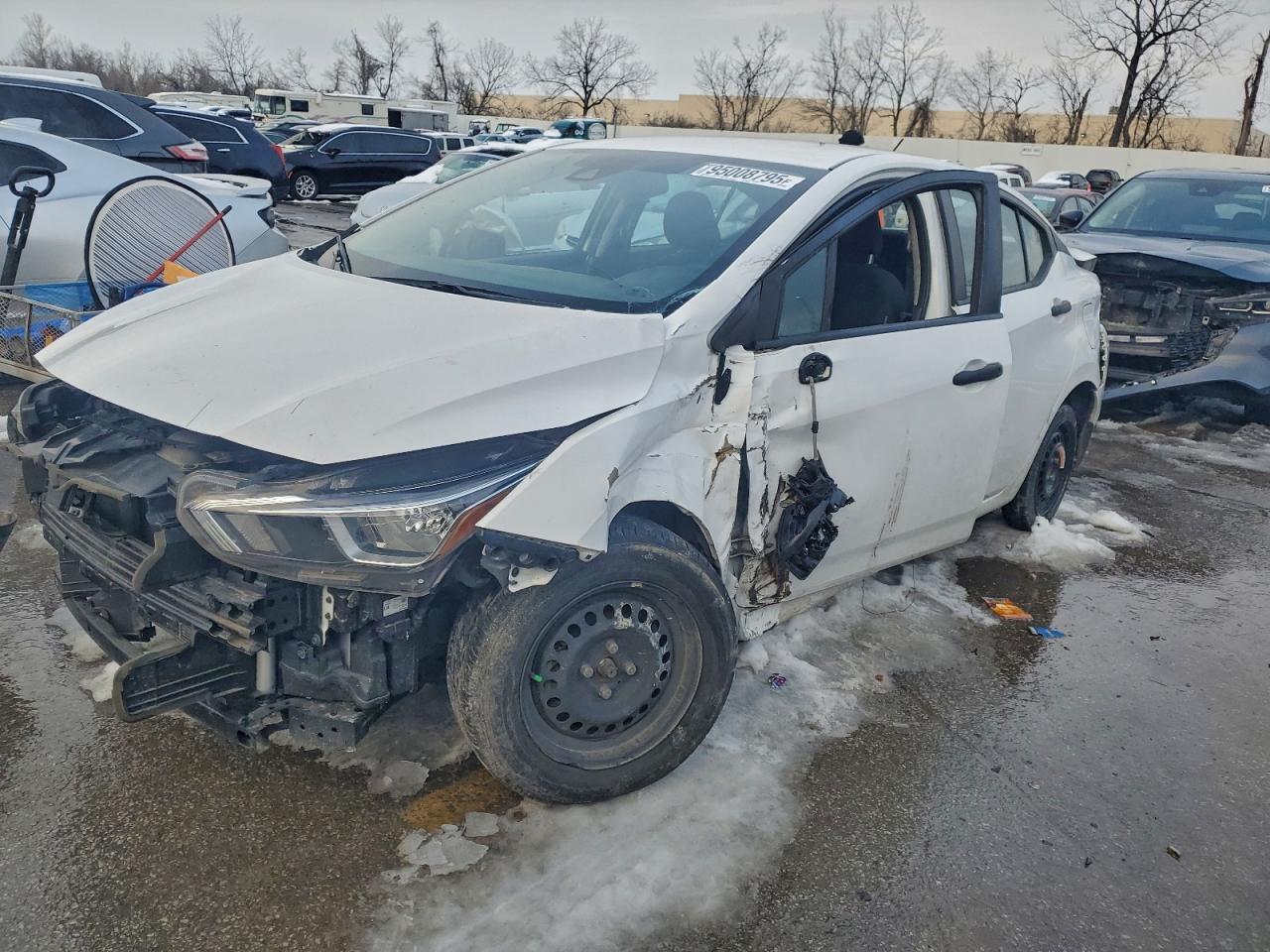 2022 NISSAN VERSA