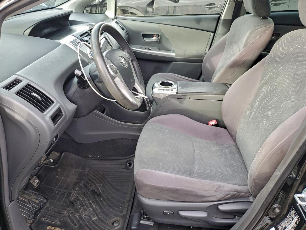 2014 TOYOTA PRIUS V