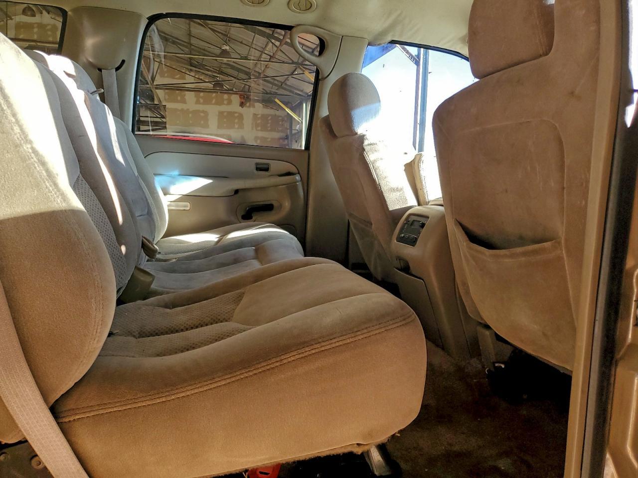 2003 CHEVROLET Suburban