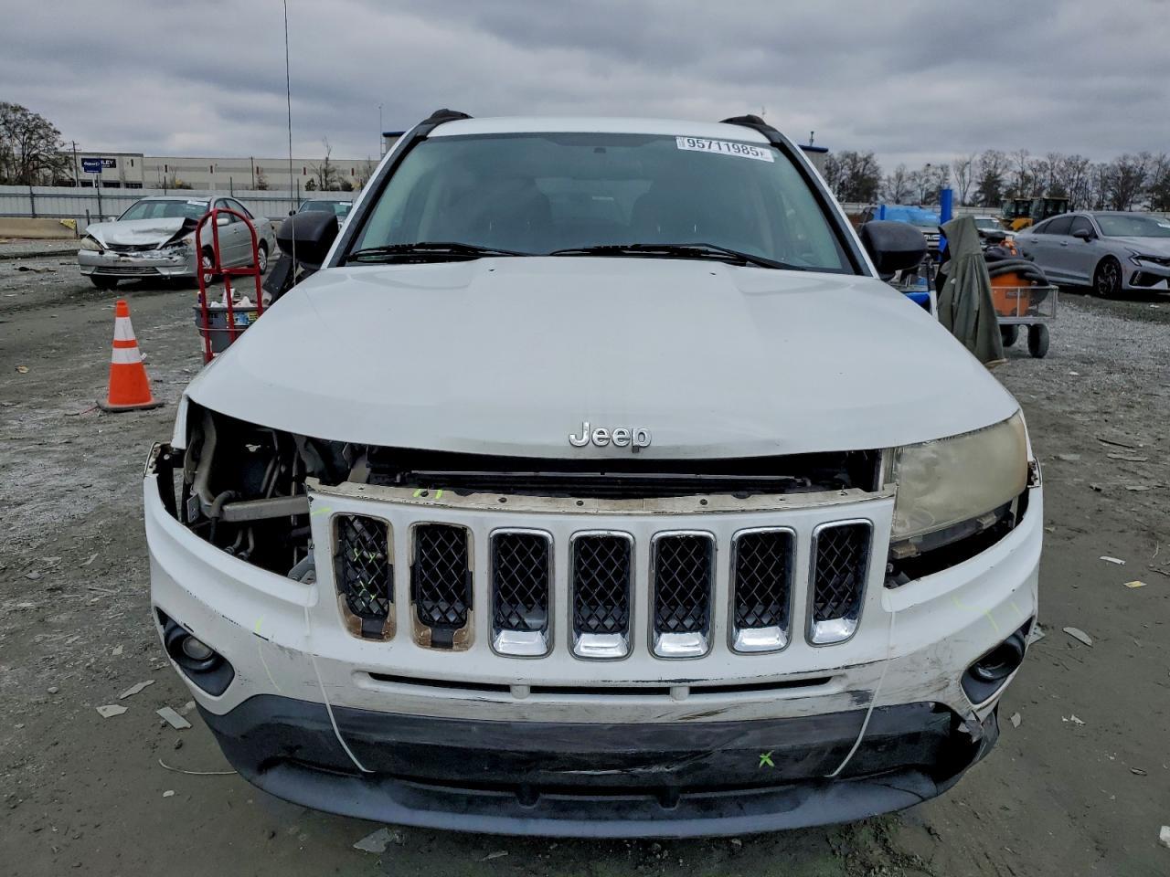 2013 JEEP Compass