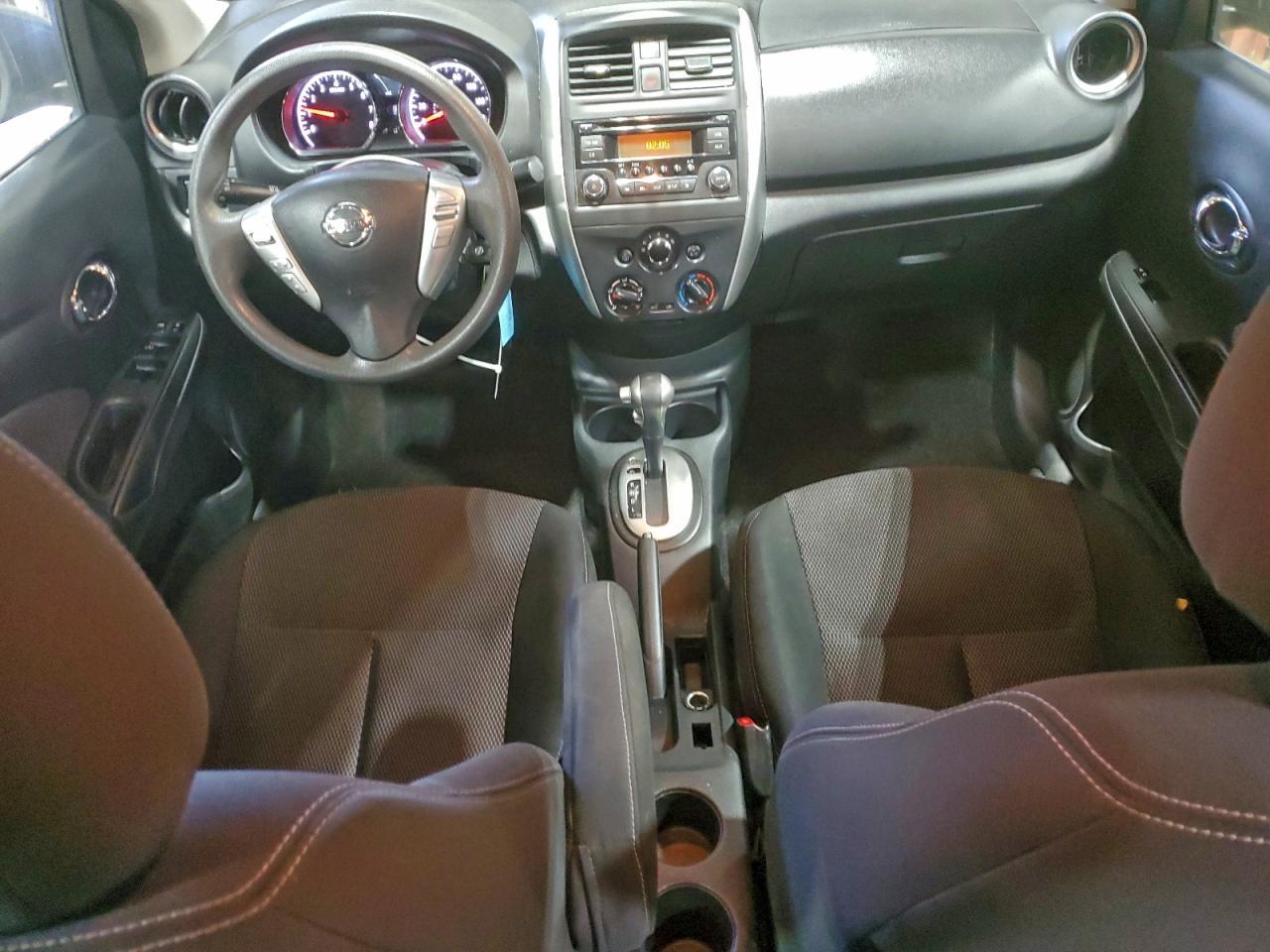 2015 NISSAN VERSA