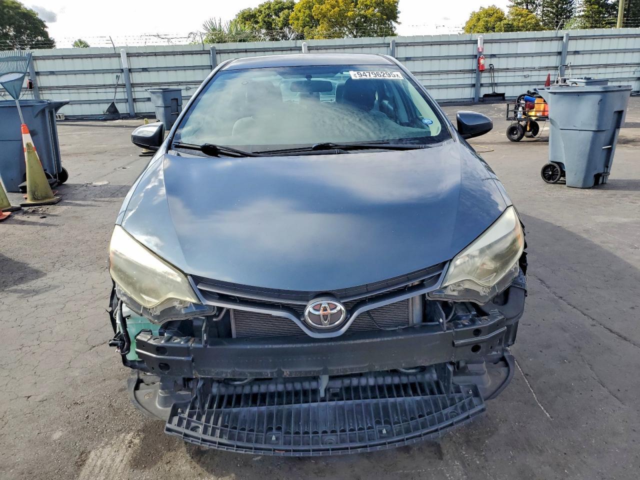 2015 TOYOTA COROLLA