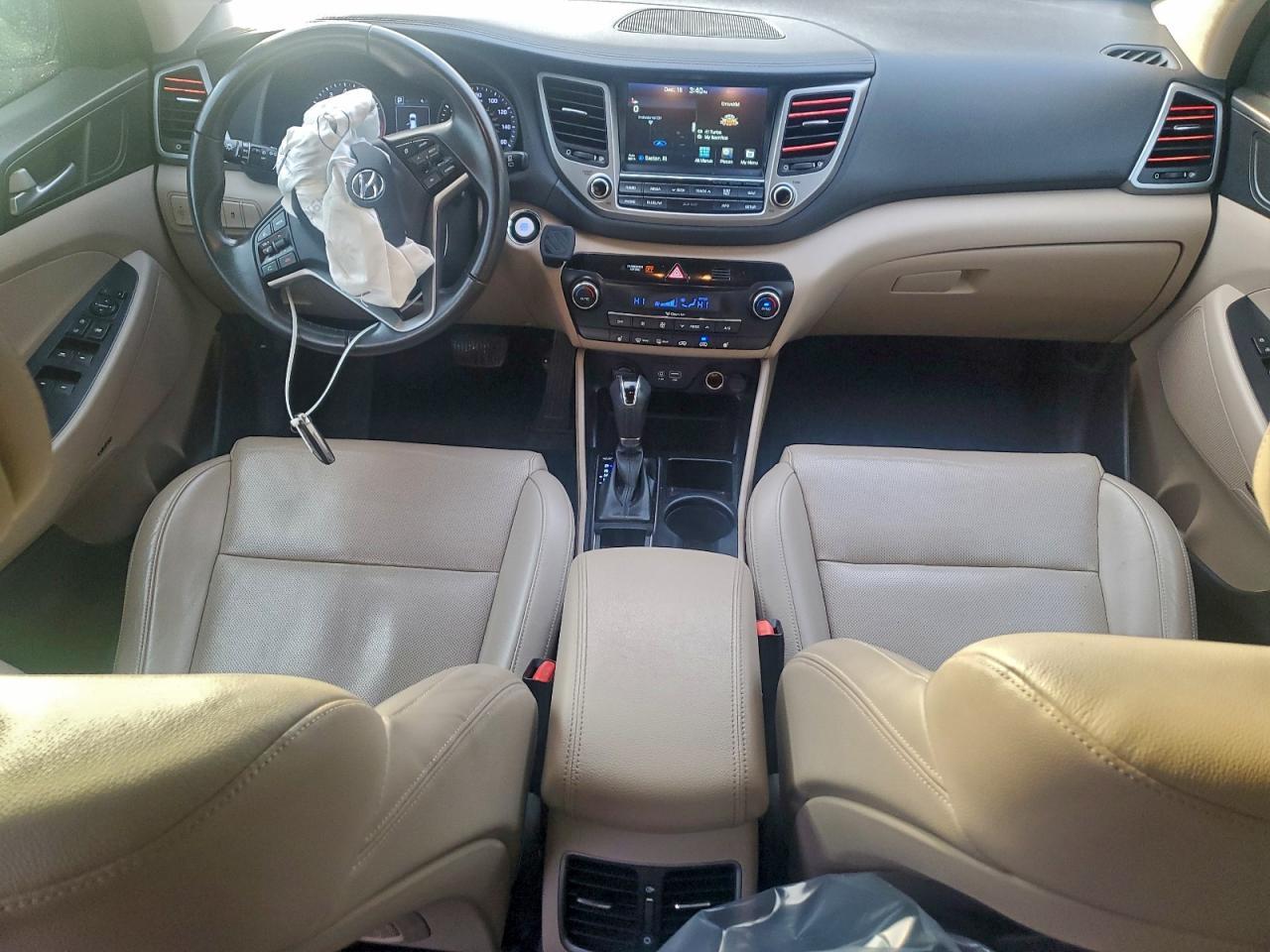 2017 HYUNDAI TUCSON