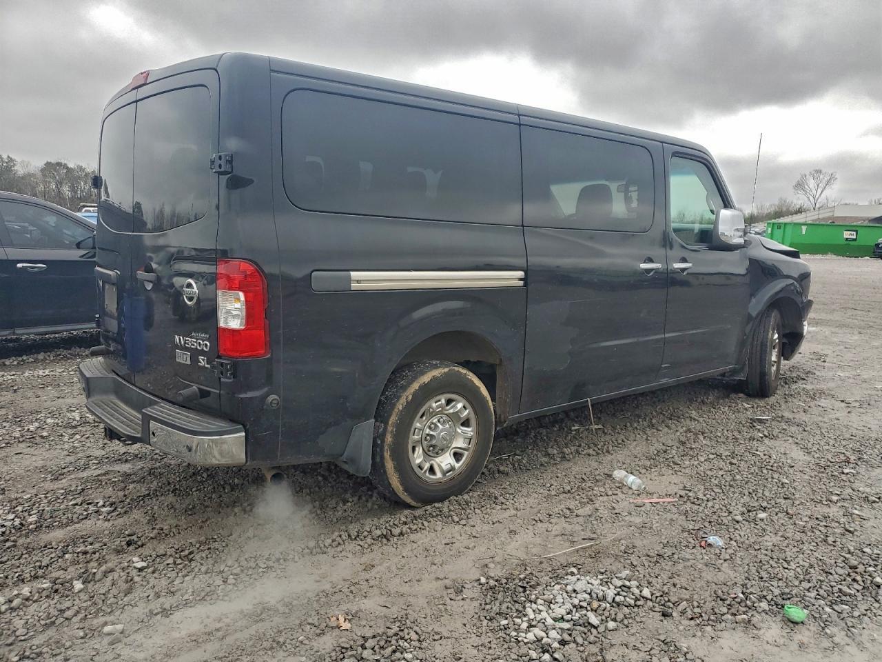 2013 NISSAN NV3500