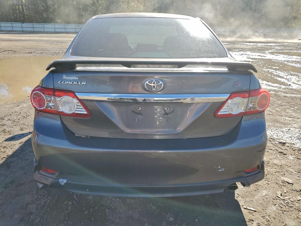 2013 TOYOTA COROLLA