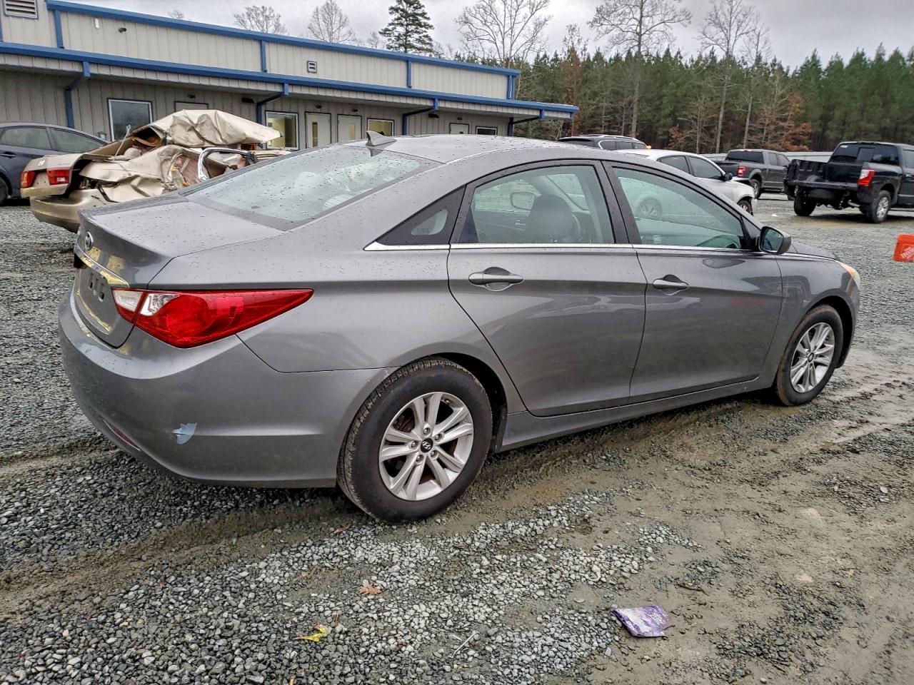 2013 HYUNDAI SONATA