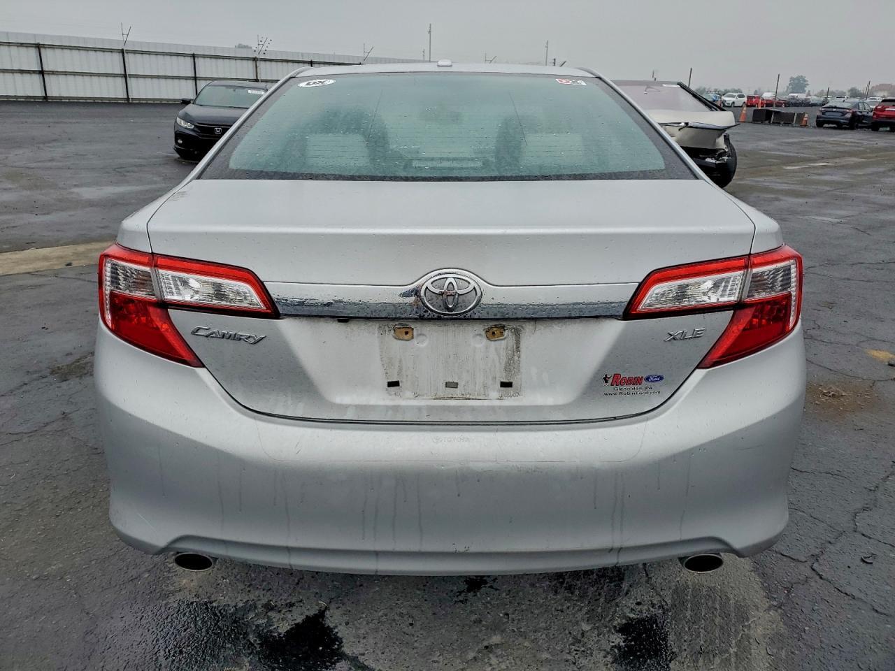2014 TOYOTA CAMRY