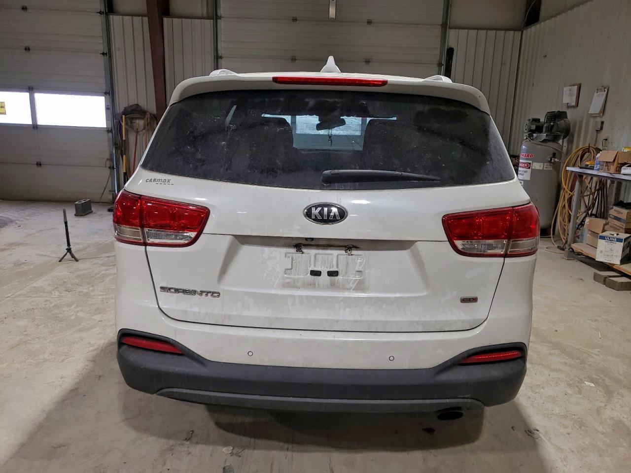 2016 KIA SORENTO