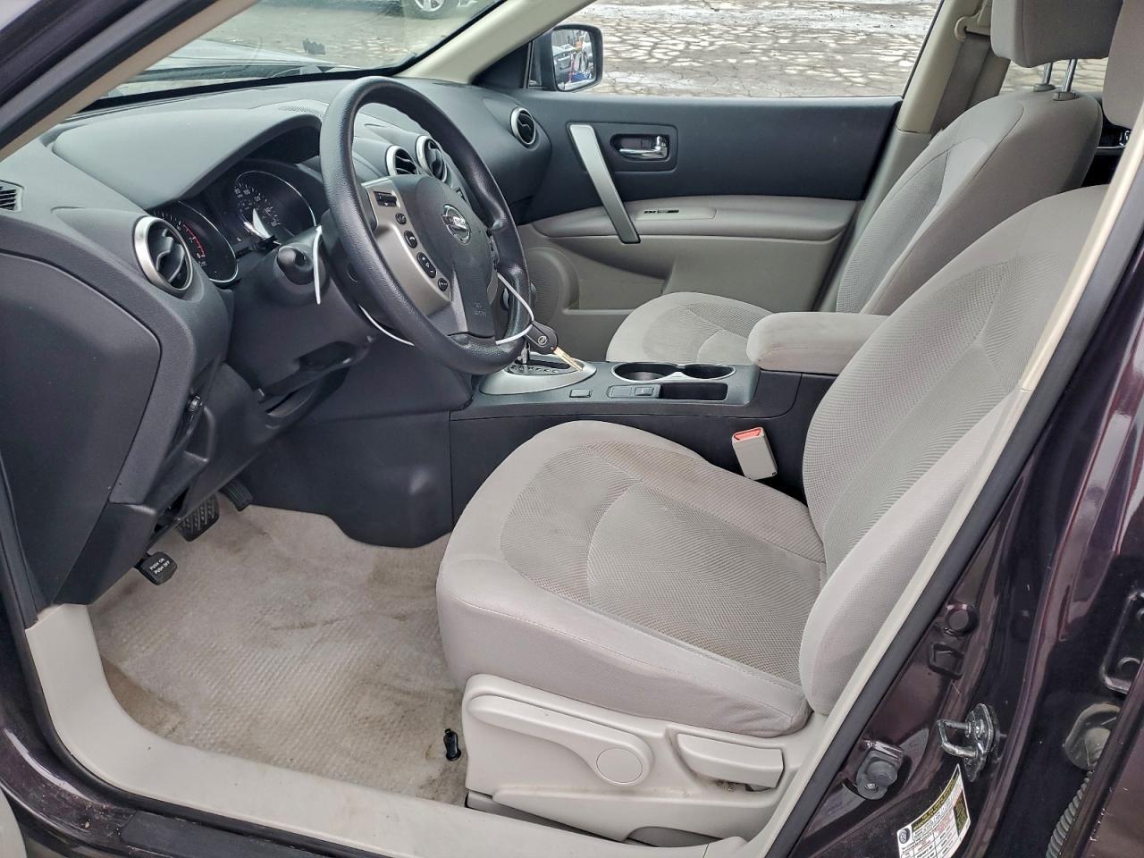 2015 NISSAN ROGUE