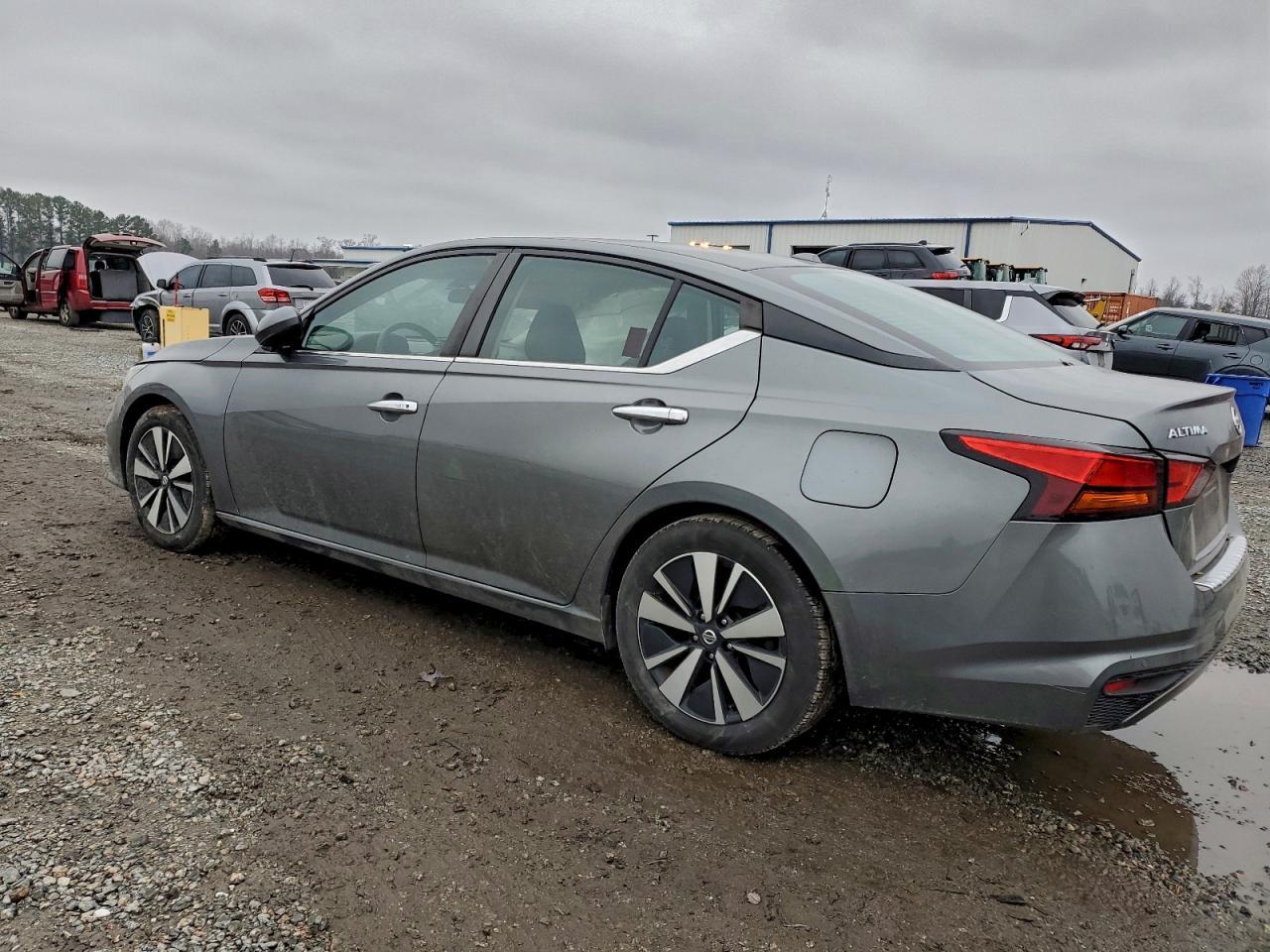 2022 NISSAN ALTIMA