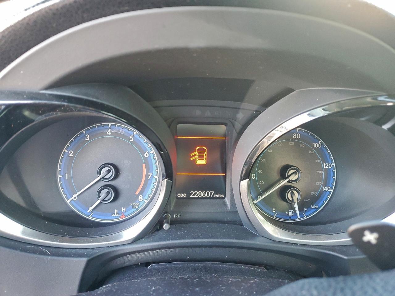 2015 TOYOTA COROLLA