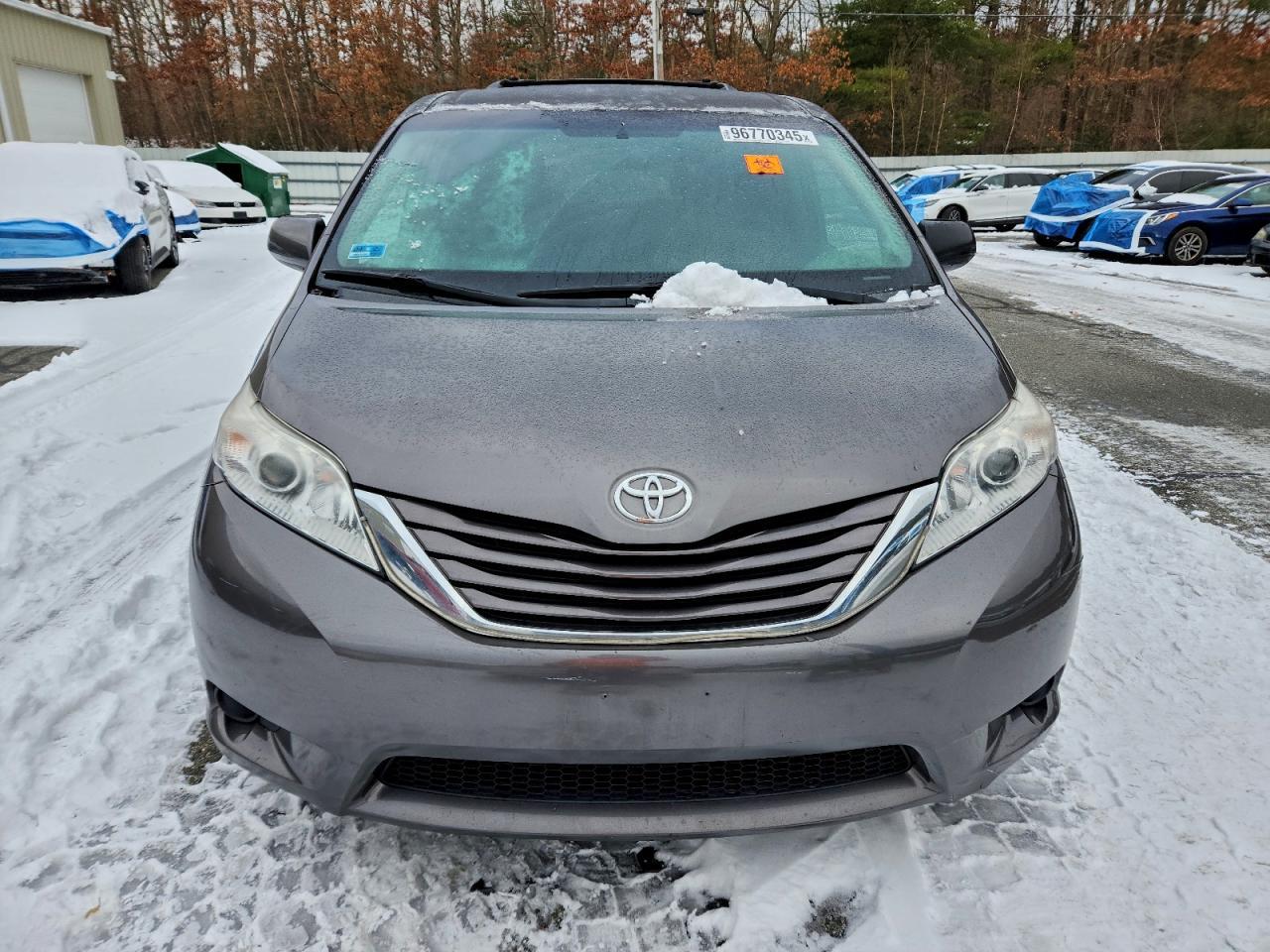 2017 TOYOTA SIENNA