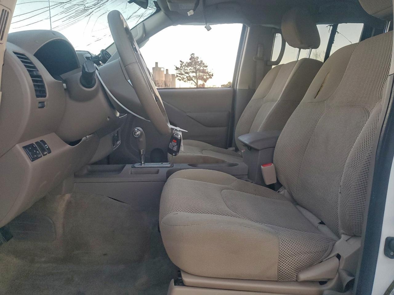 2017 NISSAN Frontier