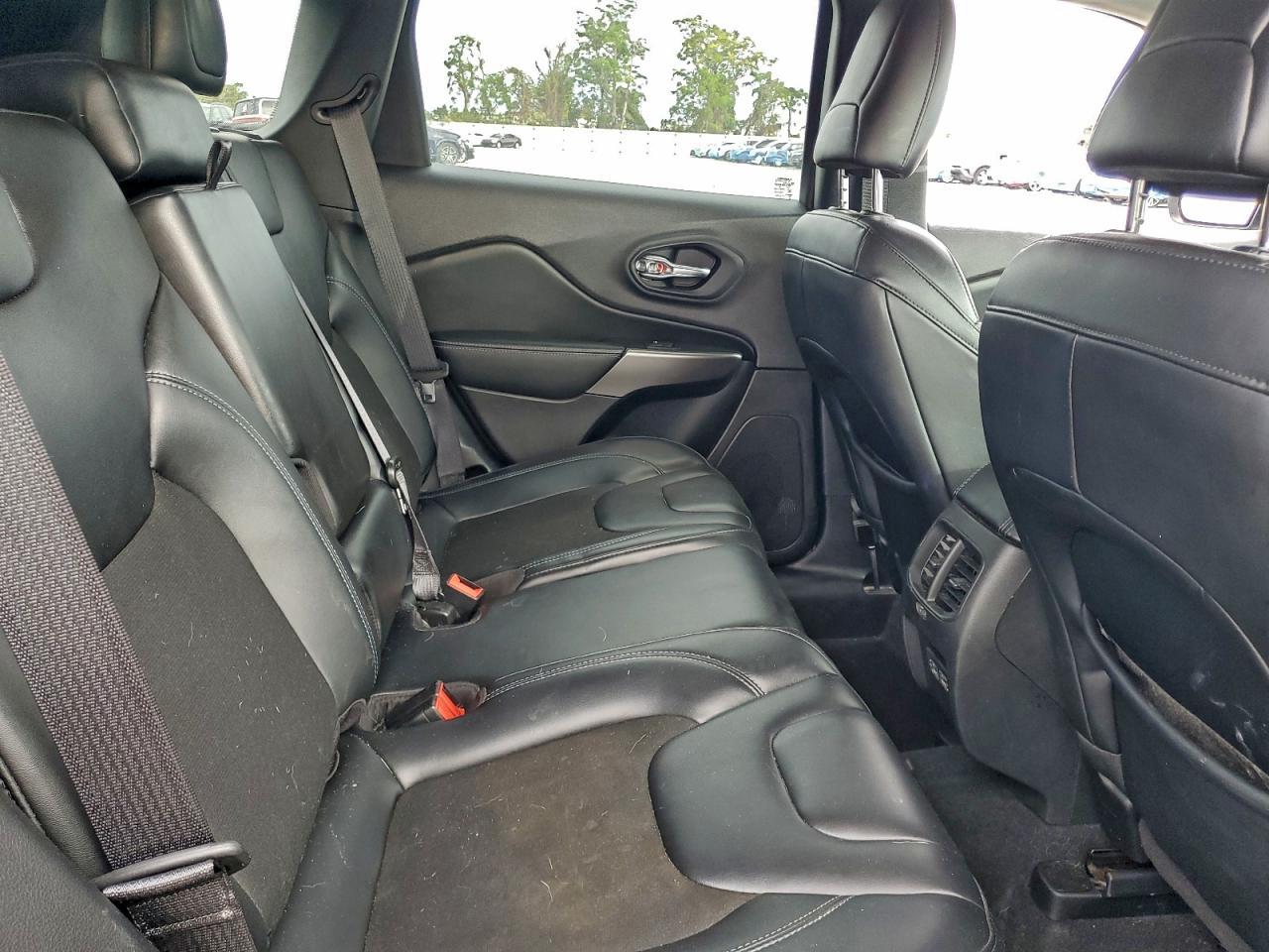 2021 JEEP CHEROKEE