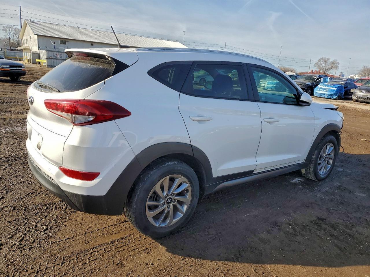 2016 HYUNDAI TUCSON