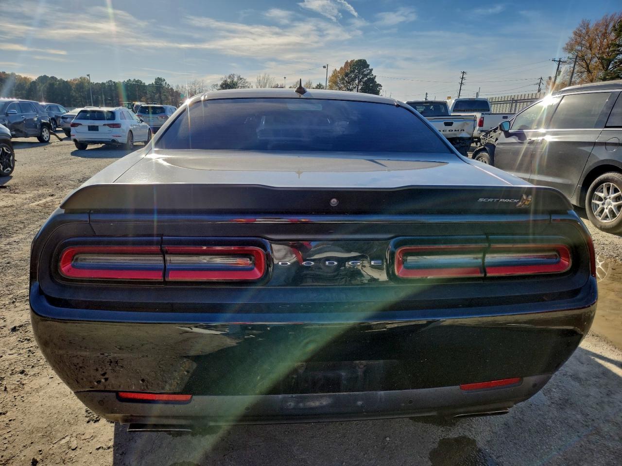 2018 DODGE Challenger