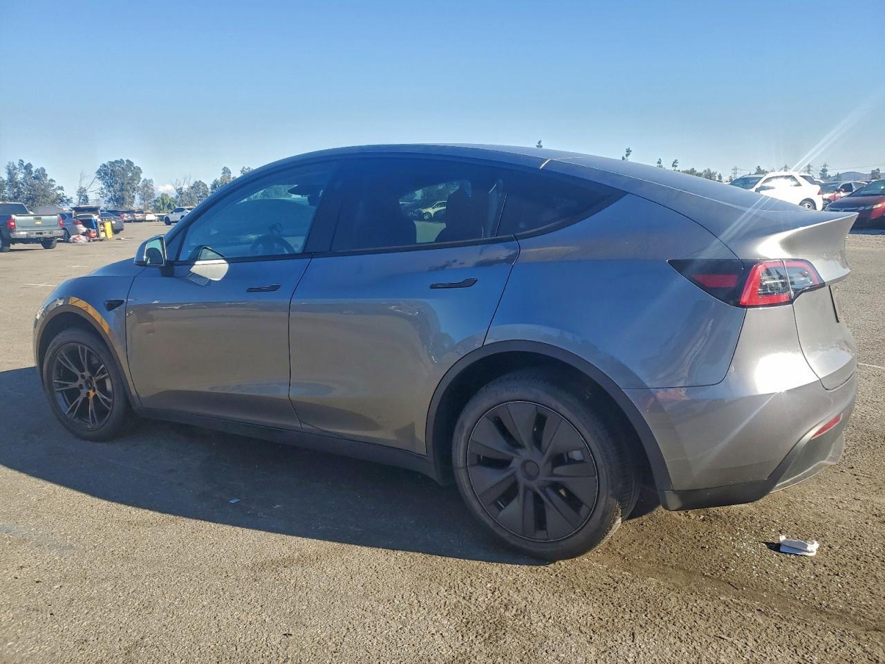 2024 TESLA MODEL Y