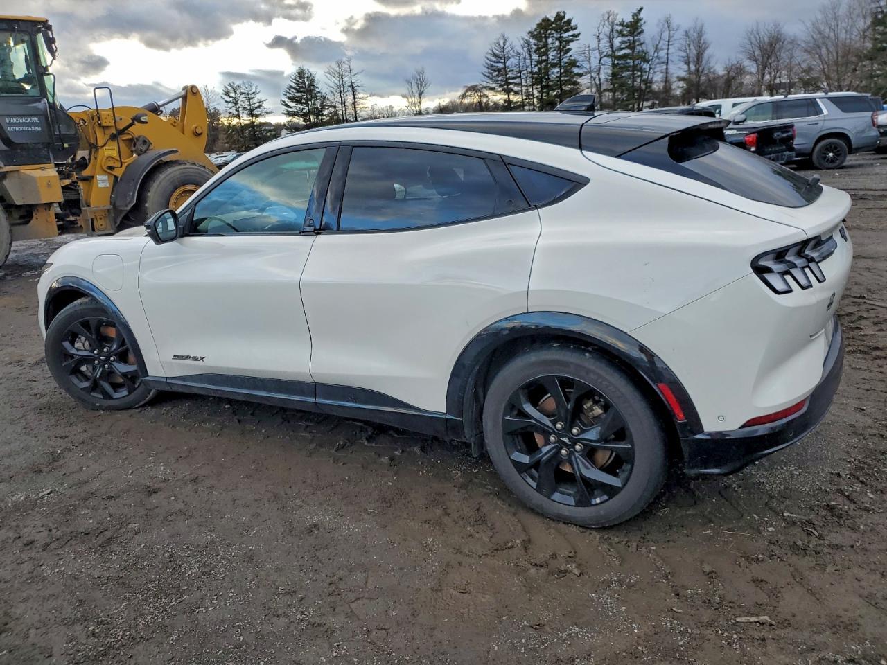 2023 FORD Mustang Mach-E
