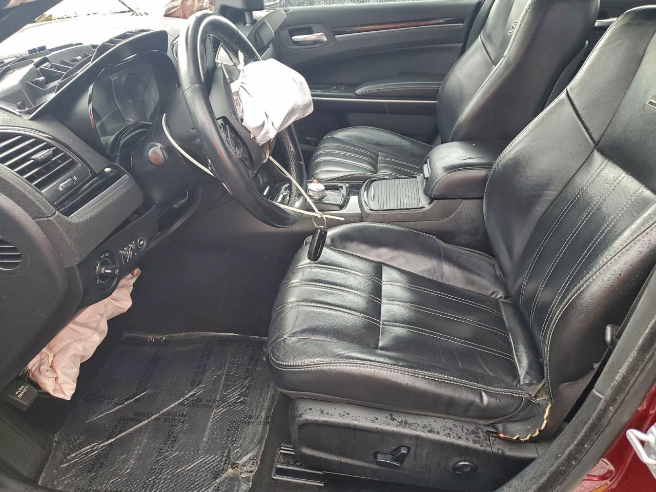 2019 CHRYSLER 300