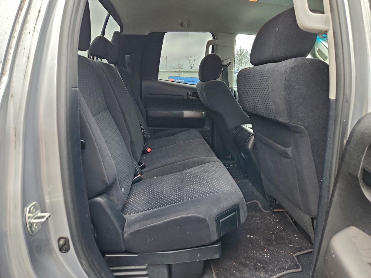 2011 TOYOTA TUNDRA