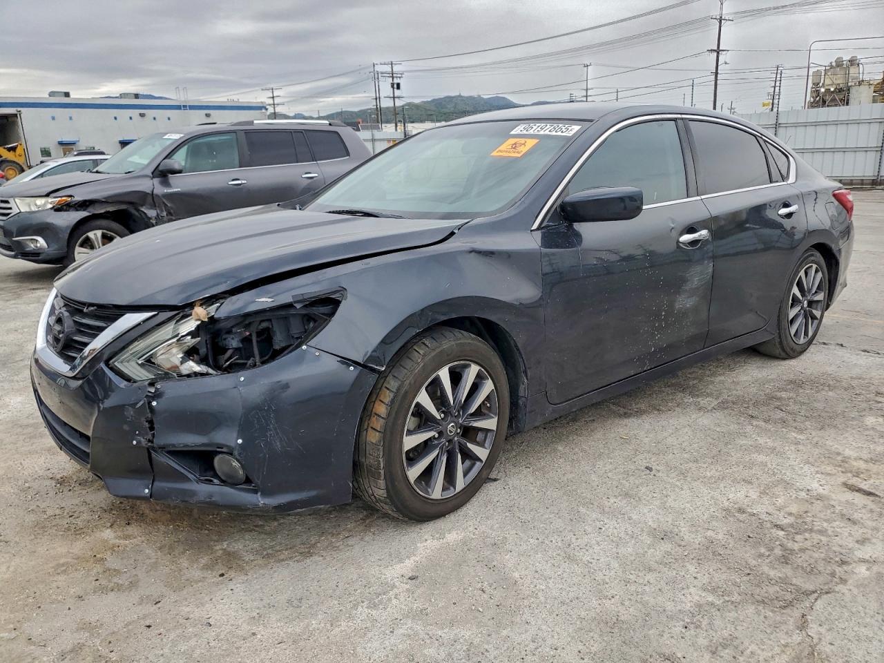 2017 NISSAN ALTIMA