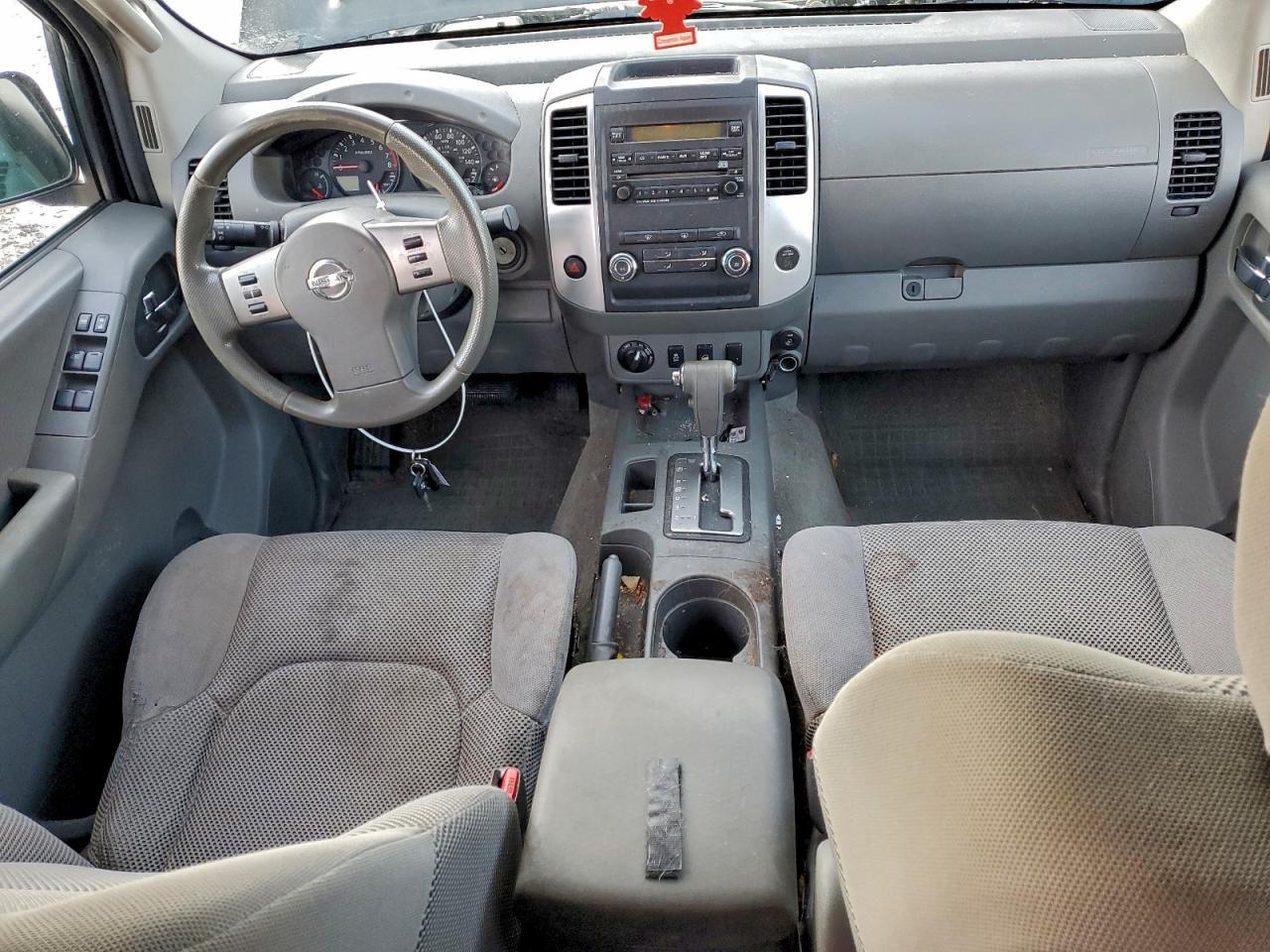 2012 NISSAN Frontier