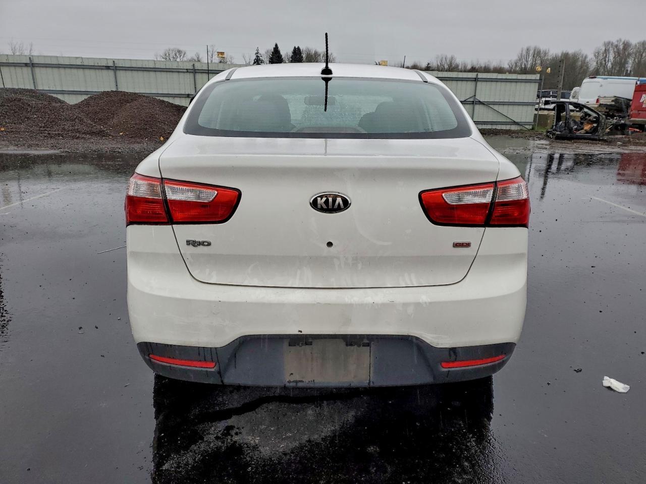 2013 KIA RIO