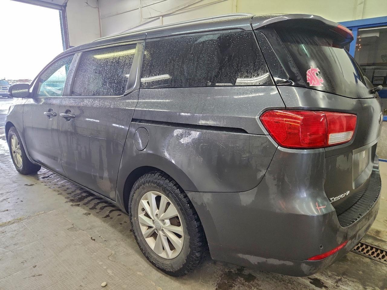 2016 KIA SEDONA