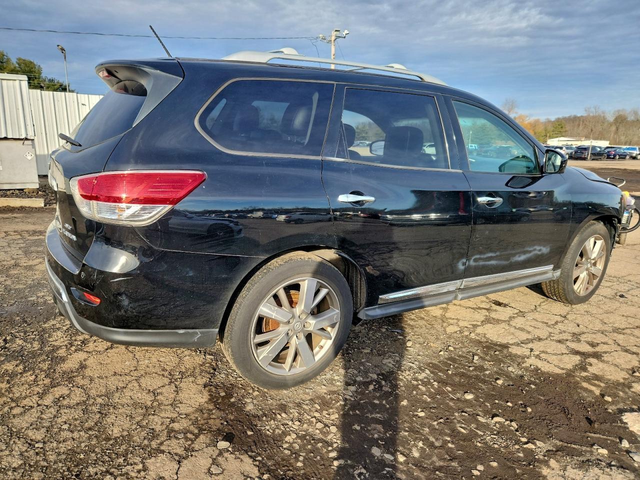 2013 NISSAN PATHFINDER