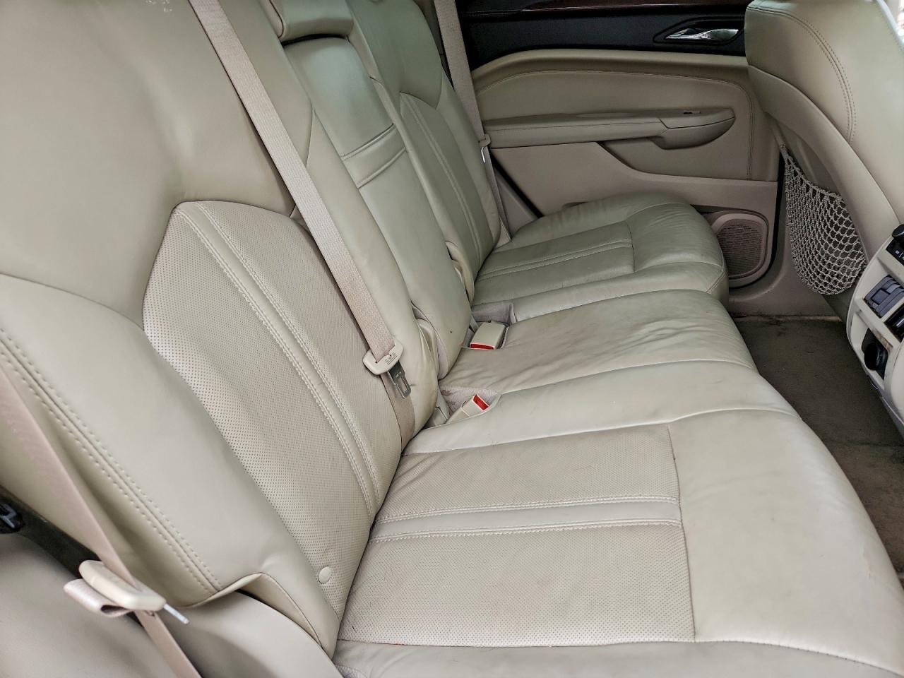 2010 CADILLAC SRX