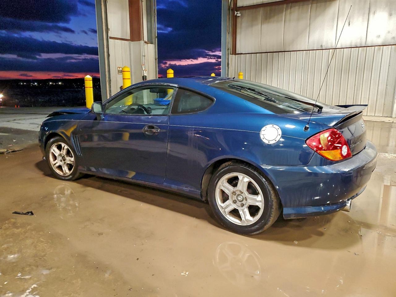 2003 HYUNDAI Tiburon
