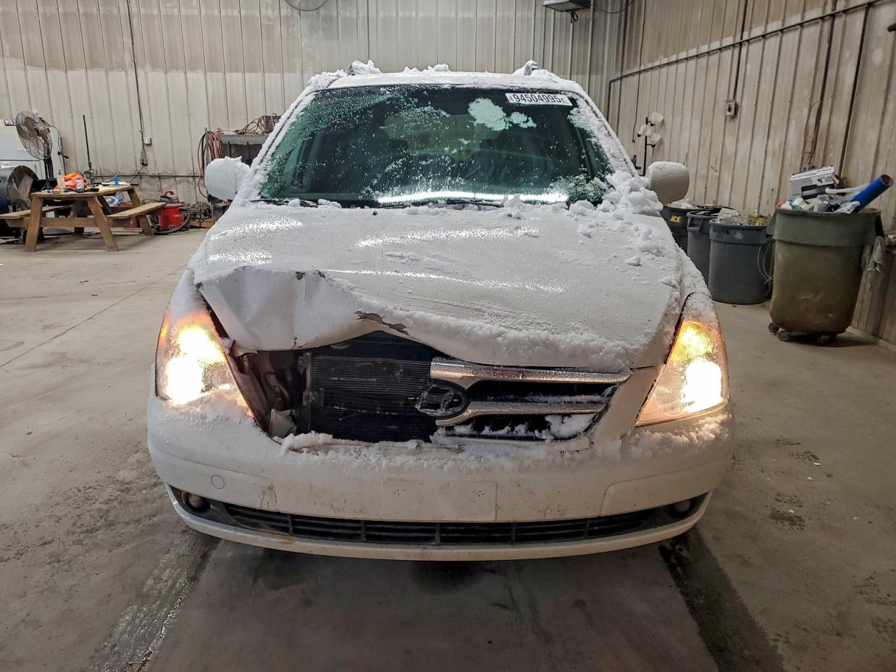 2008 HYUNDAI Entourage