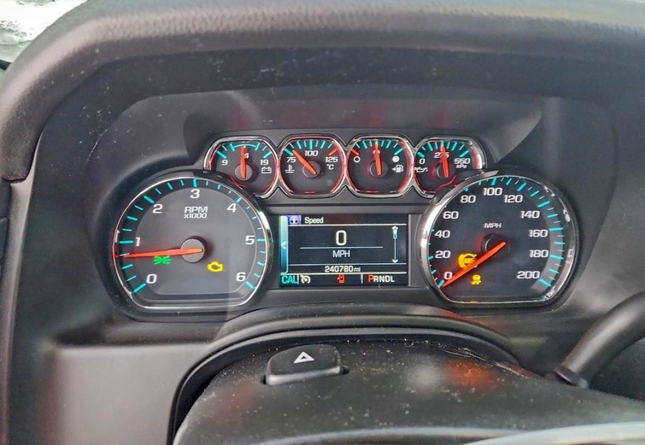 2018 CHEVROLET Suburban