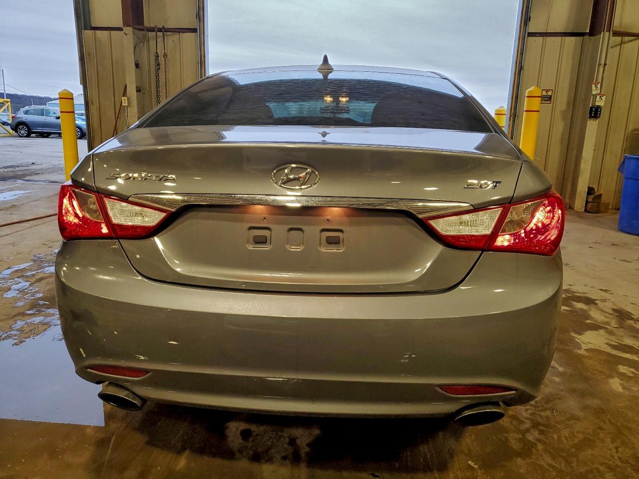 2011 HYUNDAI SONATA