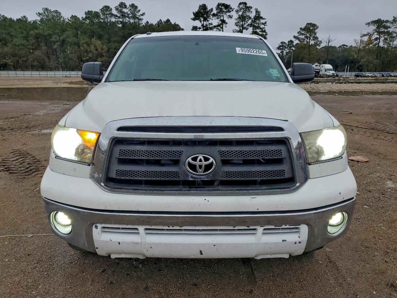 2010 TOYOTA TUNDRA