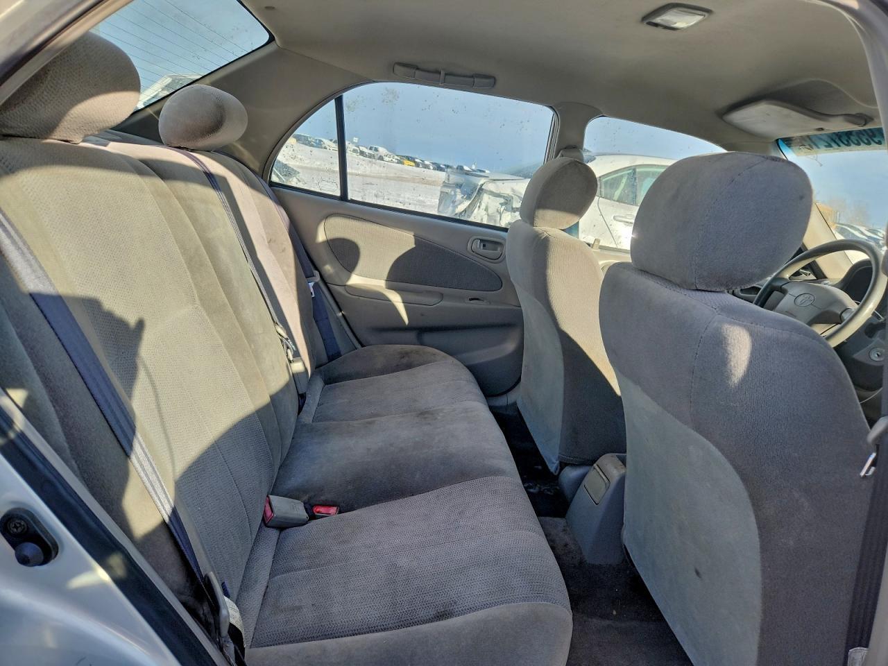 2001 TOYOTA COROLLA