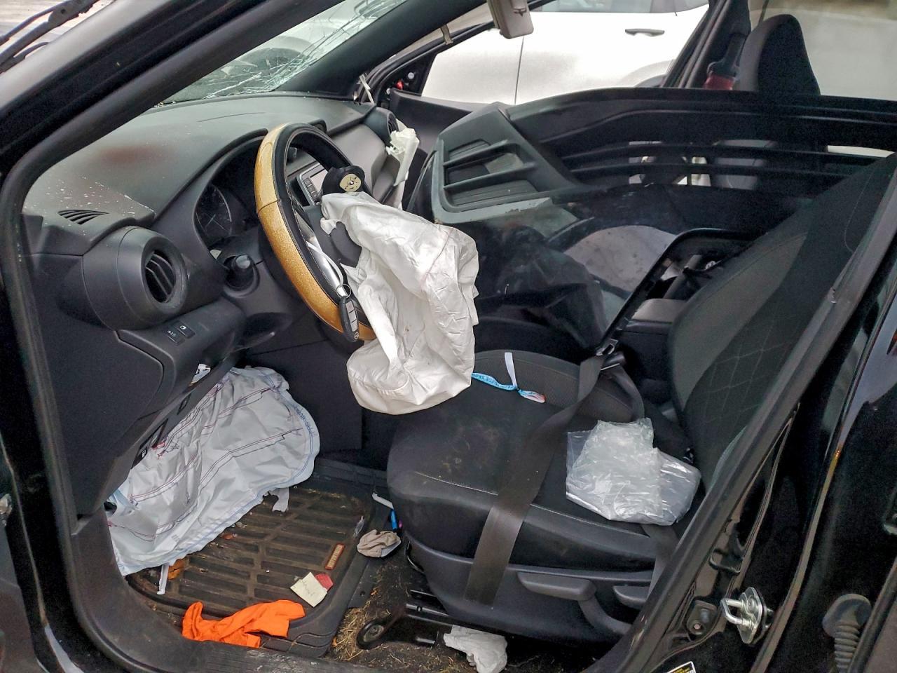 2019 NISSAN KICKS